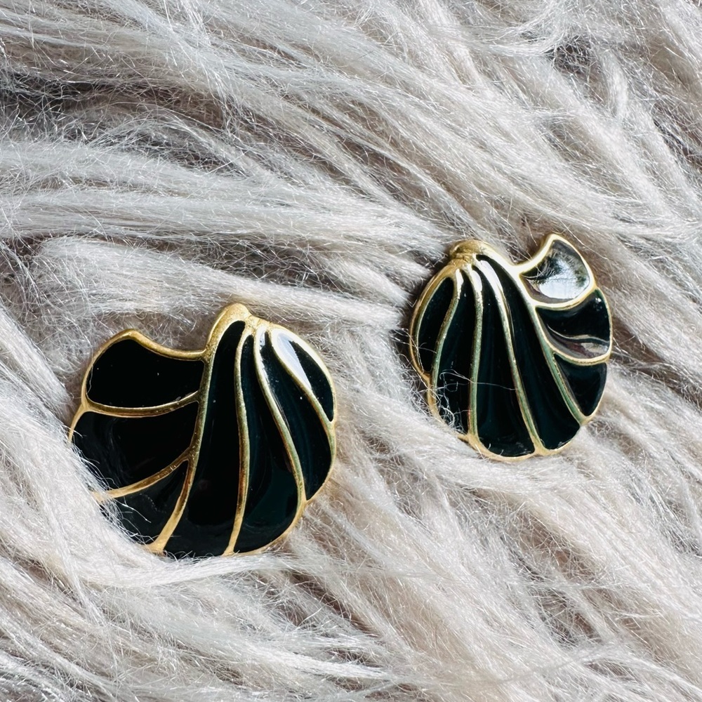Vintage Enamel Gold Floral Earrings